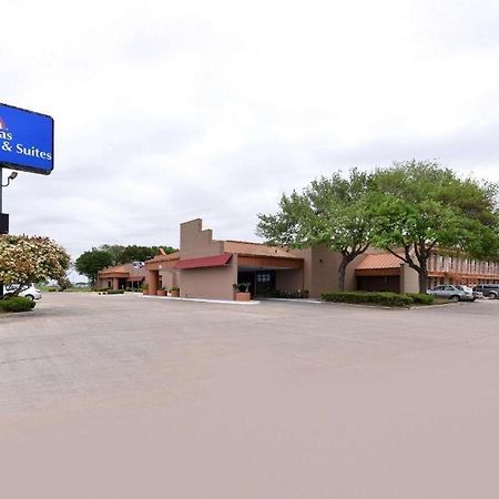 Americas Best Value Inn & Suites Victoria Εξωτερικό φωτογραφία