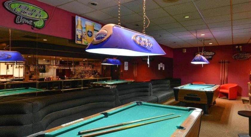 Americas Best Value Inn & Suites Victoria Εξωτερικό φωτογραφία